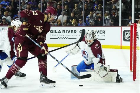 Avalanche edge Coyotes 4-3 in shootout